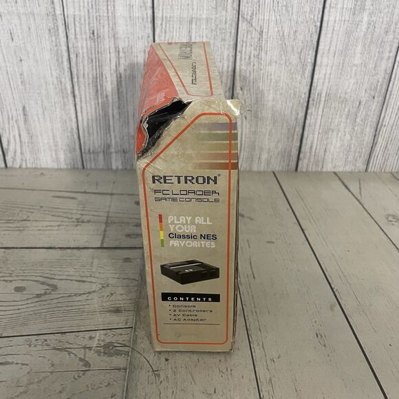 Hyperkin Retron 1 Launch Edition Black NES Console Video Game System M04041-BK - Picture 2 of 5